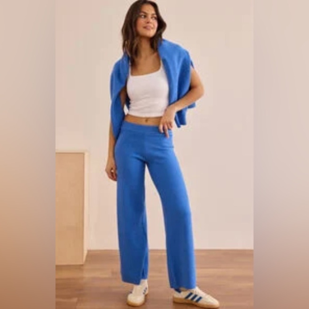 MATCHING SET-Cardigan & Wide Leg Pants
As Revival In: Provence